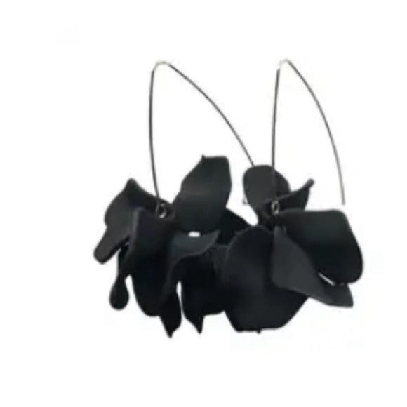 Black Flower Earrings - Picture 4 of 13